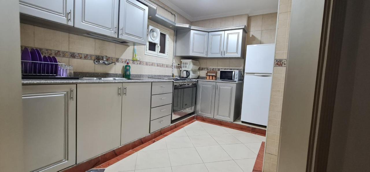 Comfy 3 Bedrooms Apartment In Cairo 96 ภายนอก รูปภาพ